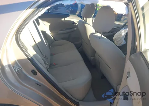 2010 Toyota Corolla Le z USA, uszkodzony, nr VIN 2T1BU4EE2AC525982